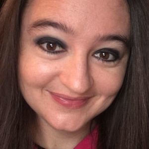 Meet your Posher, Leeann